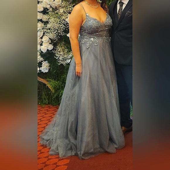 Gorgeous, comfortable, stunning - Picture 3 of 3